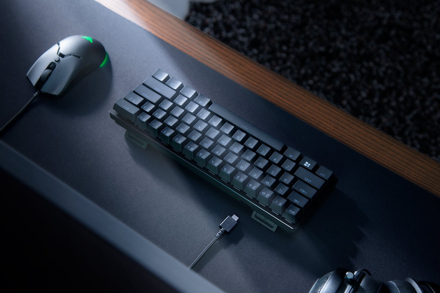Razer Huntsman Mini - 60% Optical Gaming Keyboard (Clicky Purple Switch / Linear Red Switch)