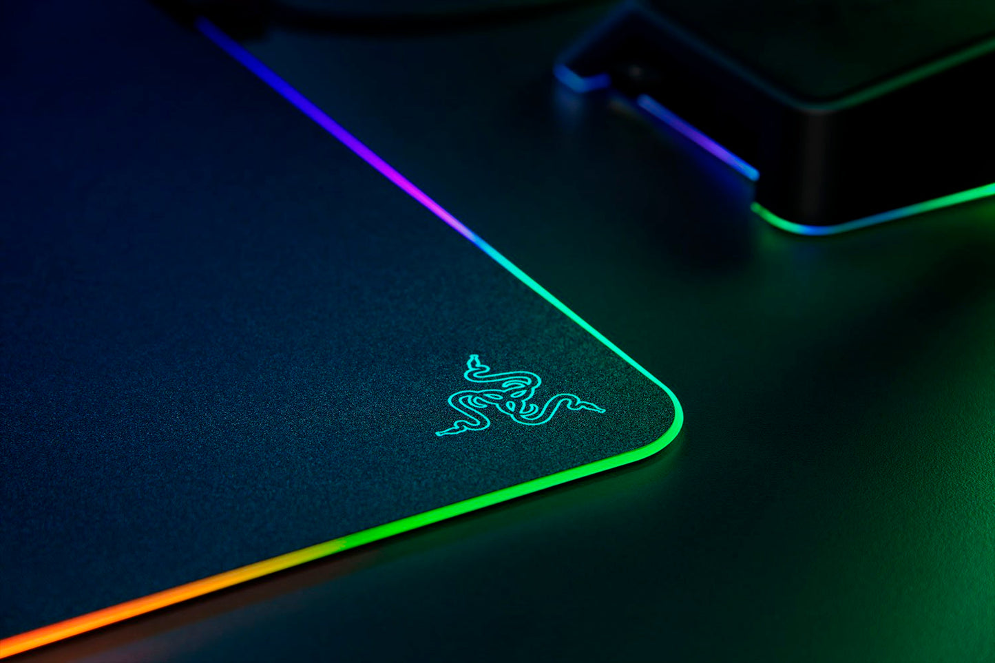 Razer - Firefly V2